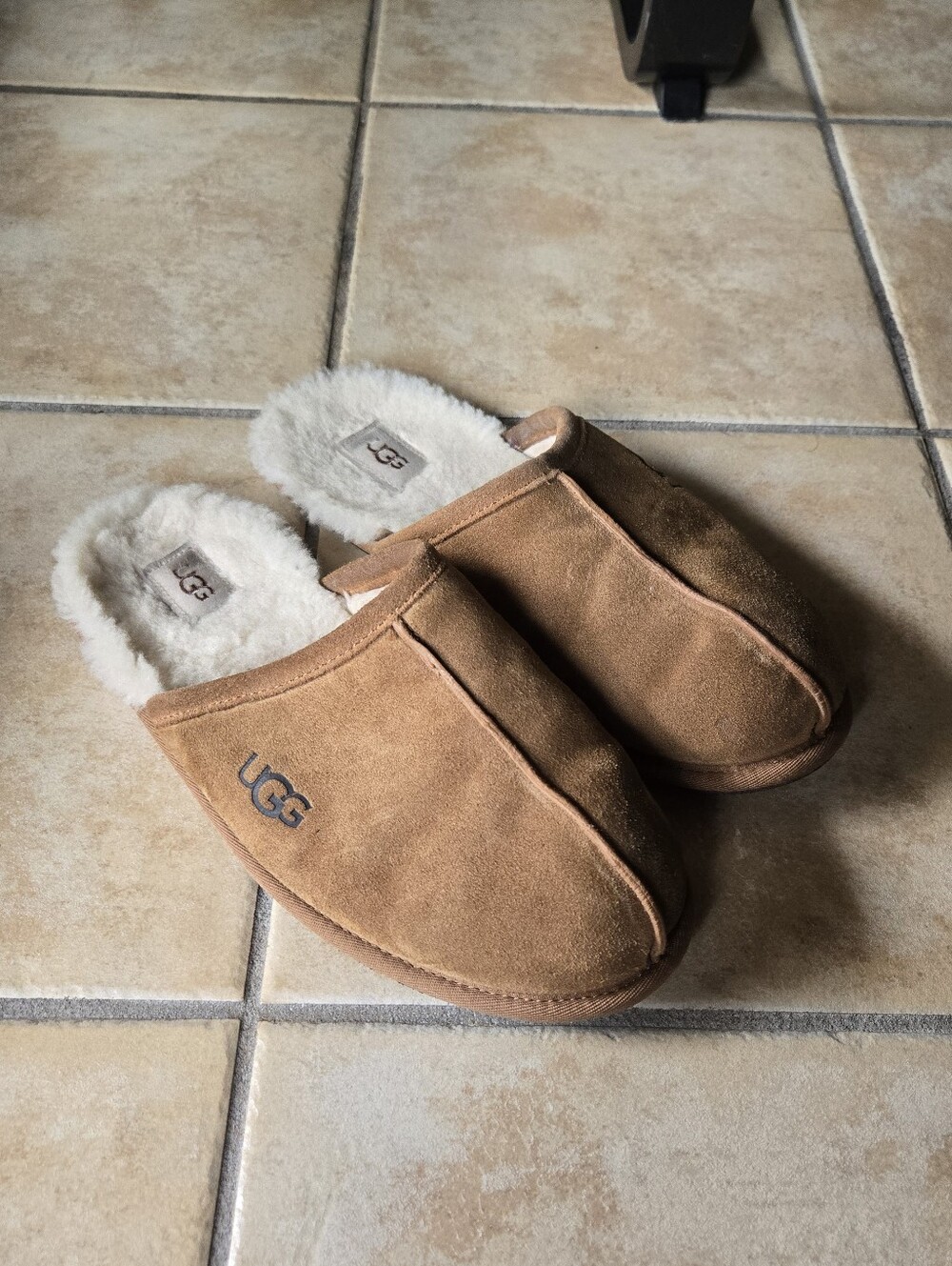 UGG Mens Scuff Suede Slippers Chestnut Tan Sheepskin Shearling Fur Size 11 Uggs - Picture 12 of 13